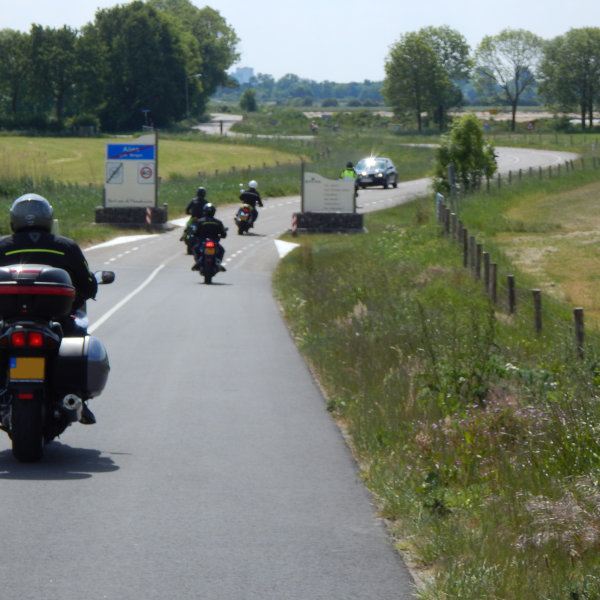 Snel motorrijbewijs halen Capelle aan den IJssel - Spoedcursus Motorrijbewijs Zwijndrecht